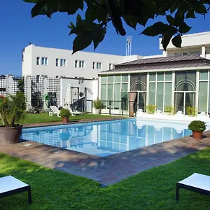 Oasis Hotell